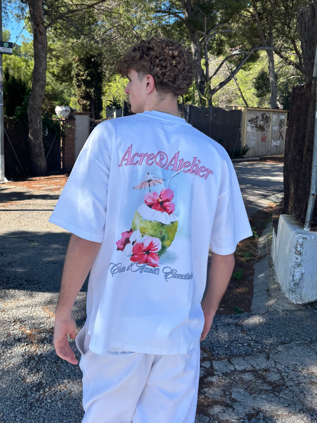 ACRE®ATELIER Costa d'Amalfi T-Shirt Lifestyle Photo - Camiseta Costa Amalfi Streetwear Style