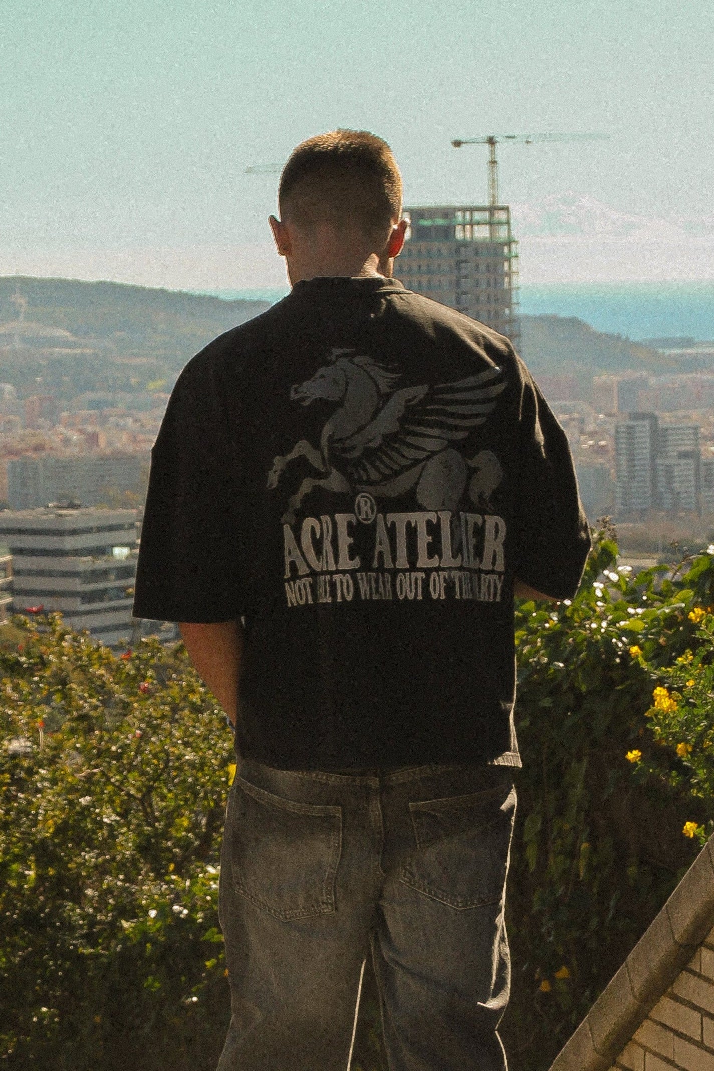 ACRE®ATELIER Stallion T-Shirt Lifestyle Photo - Camiseta Stallion Streetwear Style